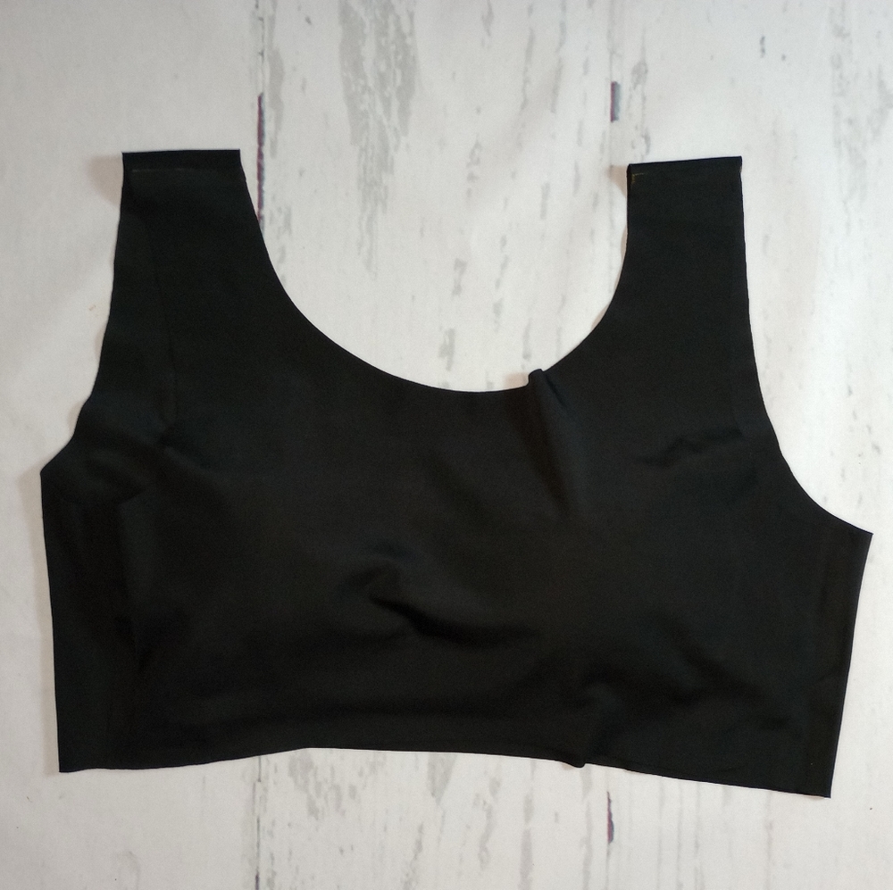 Black Seamless Smoothing Wire Free Longline Bra